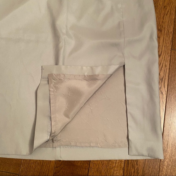 Long jacket & skirt set - Picture 3 of 10